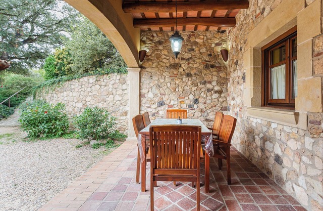Country House 'Mas Vila 3' with Mountain View, Wi-Fi and Air Conditioning