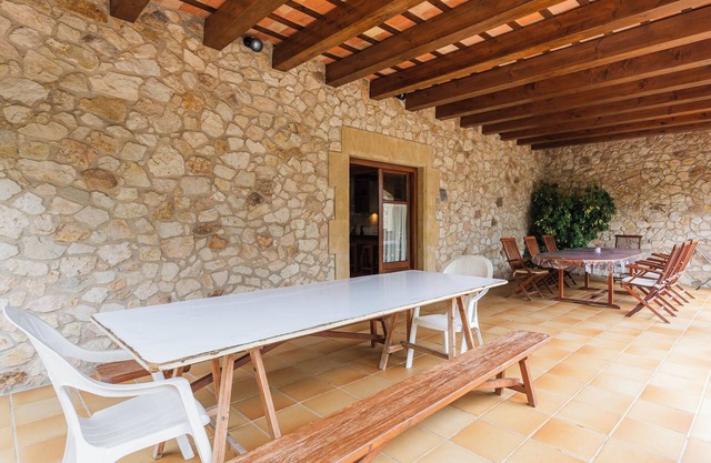 Country House 'Mas Vila 1' with Mountain View, Wi-Fi and Air Conditioning