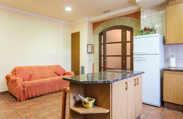 Country House 'Mas Vila 2' with Mountain View, Wi-Fi and Air Conditioning