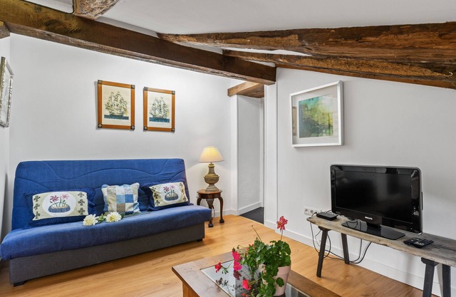 Country House 'Apartamento 2' with Mountain View, Shared Garden and Wi-Fi