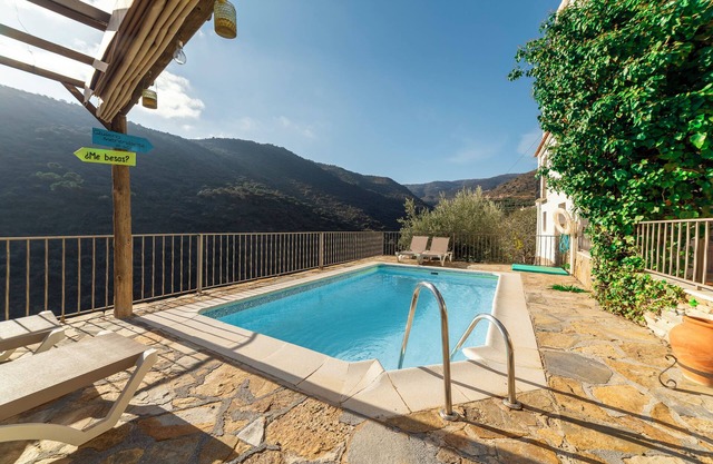 Country House 'C´antonia Y Manuel' with Mountain View, Wi-Fi and Air Conditioning