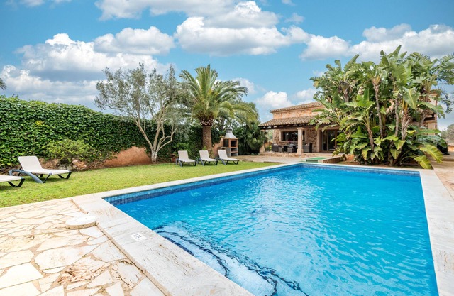 Country House 'Casa Brava' with Private Pool, Wi-Fi and Air Conditioning