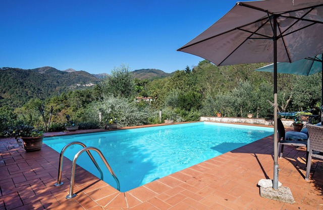 Country House 'Casa Lavanda' with Mountain View, Private Pool and Wi-Fi