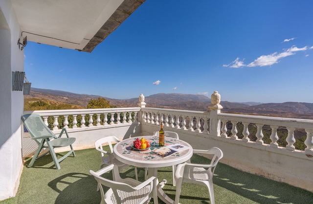 Country House 'Casa Mamica Rosario' with Mountain View, Private Terrace and Wi-Fi