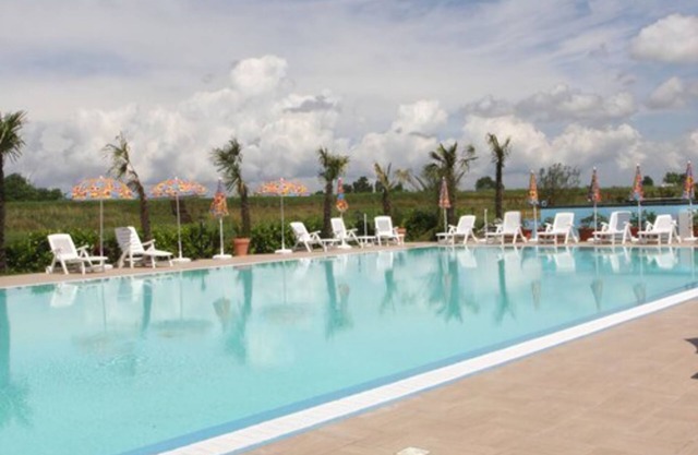 Country House Country Club