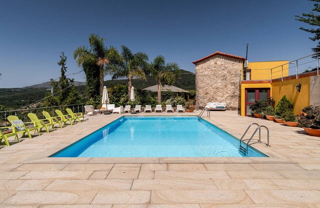 Country House 'Eido Da Devesa' with Mountain View, Private Pool and Wi-Fi