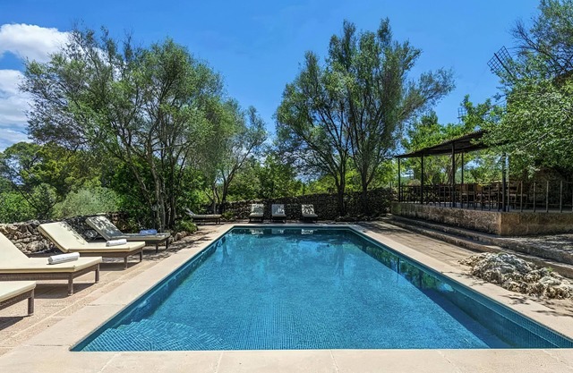 Country House 'Es Moli' with Mountain View, Wi-Fi and Air Conditioning