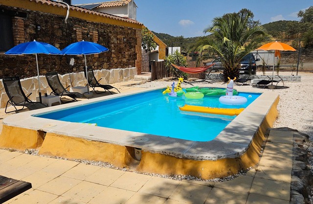 Country House 'Experience Alpacas in Andalucia' with Mountain View