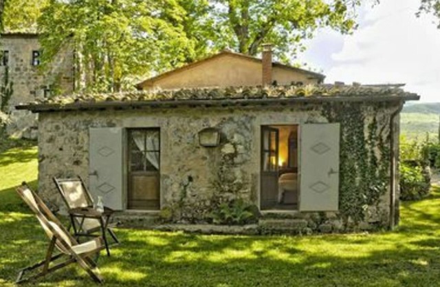 Country House/Farm House in Vivo D'orcia with 2 bedrooms sleeps 4