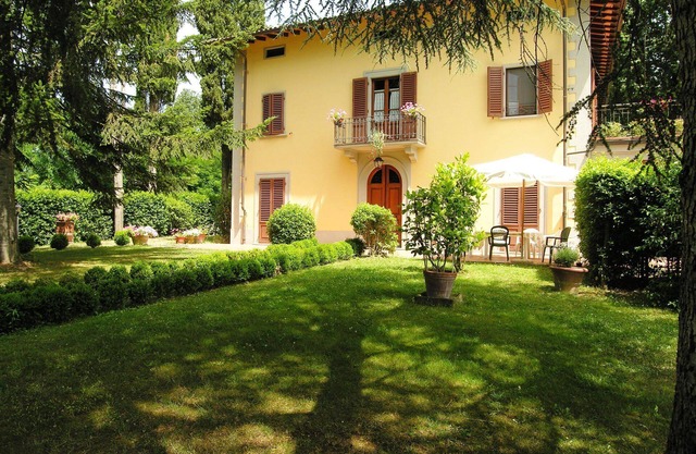 Country House/Farm House in Vicchio with 8 bedrooms sleeps 16