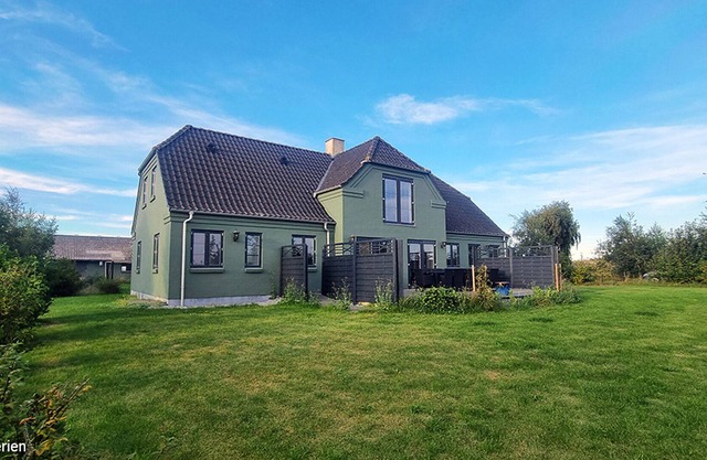 Country house for up to 18 people, also suitable for people with disabilities