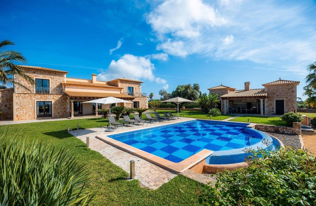 Country House 'Fortuna' with Mountain View, Private Pool and Wi-Fi