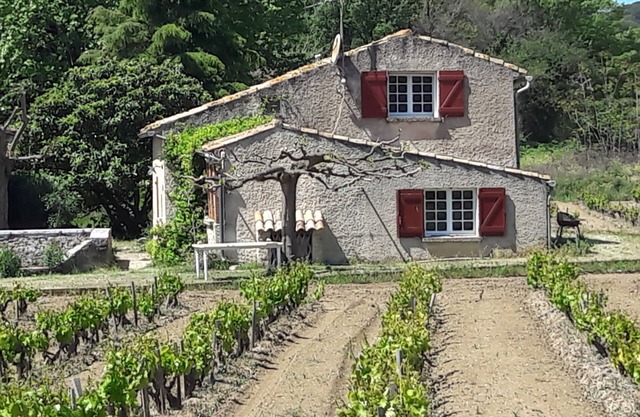 country house above a Gallo-Roman fountain indexed
