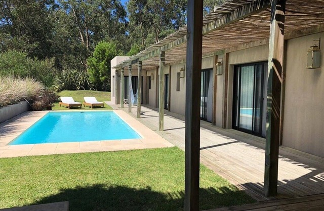 Country house in gated community facing the sea