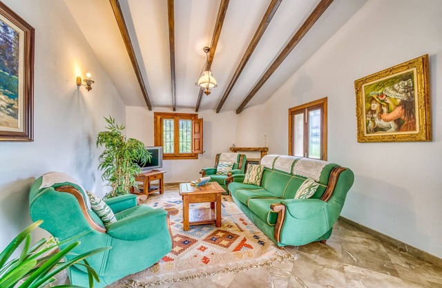 Country House in Petra with Private Pool