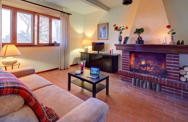 Country house with enclosed garden 280 sqm