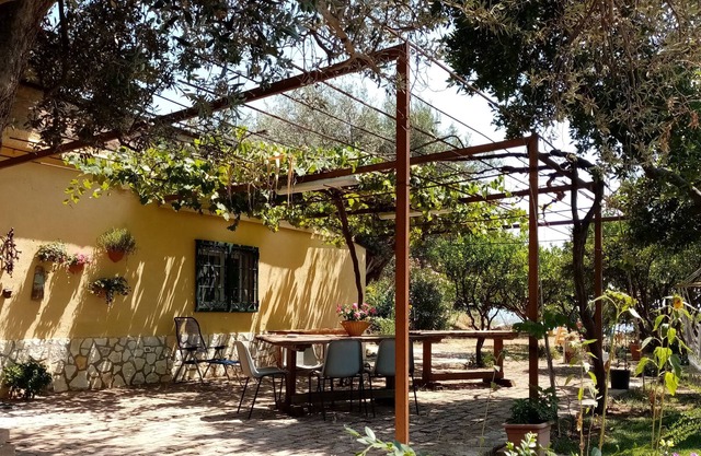Country house, garden, parking, family friendly