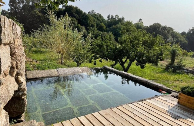Country House 'María Bargiela' with Private Terrace, Private Garden and Wi-Fi