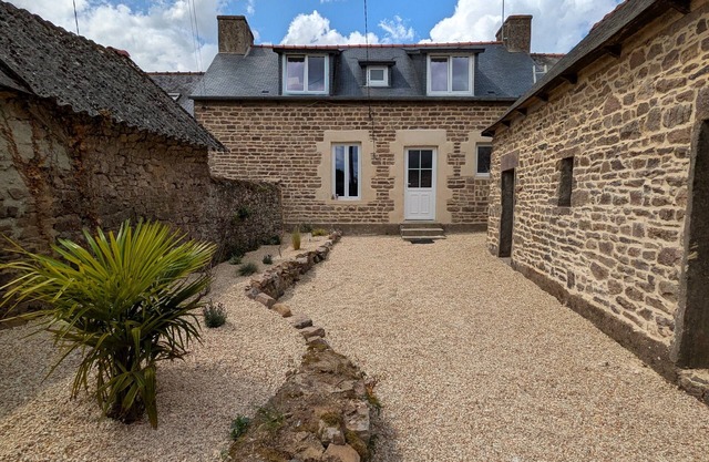 Country house near Paimpol. 8 minutes from Bréhec beach.