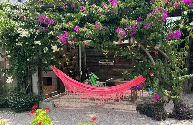 Country House on the Beach. Small pets allowed.