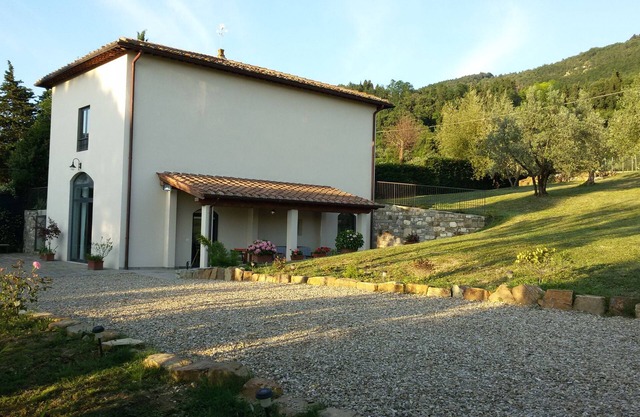 Country house restored preserving the Tuscan features