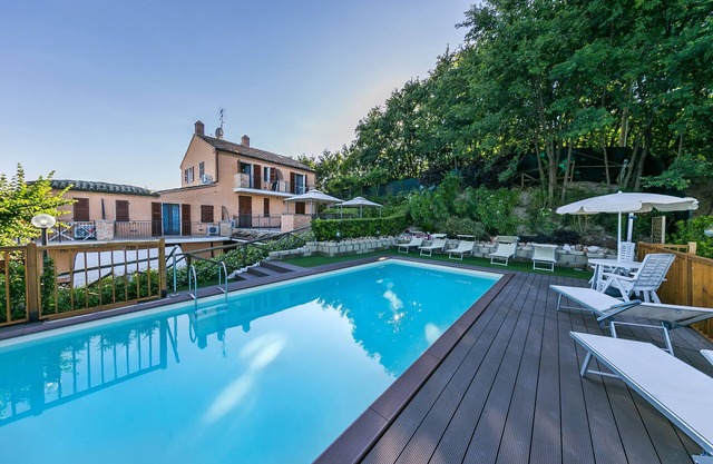 Country House The house of Carla-Pool and WI FI Free-BILOCALE 3 km from the SEA