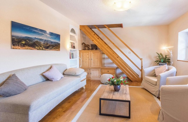 Country House 'Uriges Landhäuschen' with Private Garden, Terrace, and Wi-Fi