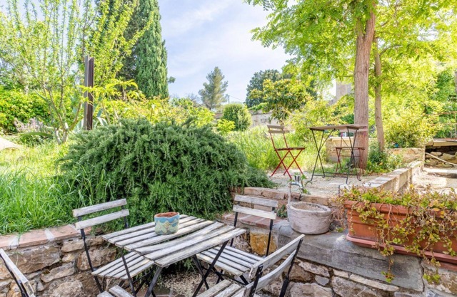 Country House With Garden&Private Parking!