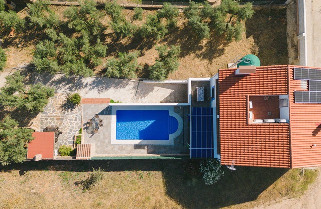 Country house with private pool, starry nights in a Starlight Reserve