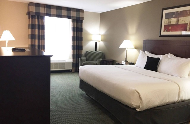 Country Inn & Suites by Radisson, Elizabethtown, KY