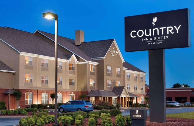Country Inn & Suites by Radisson, Warner Robins, GA