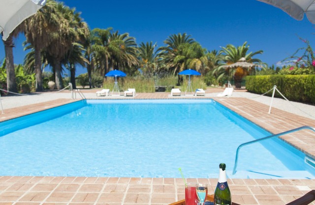 Country house with pool