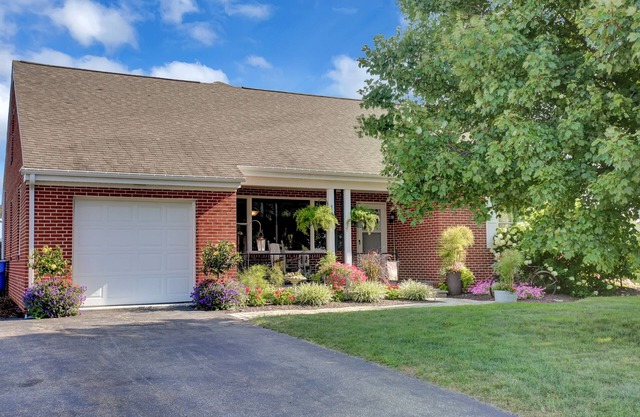Country Land Guest House - Spacious and Great for Families to Relax!