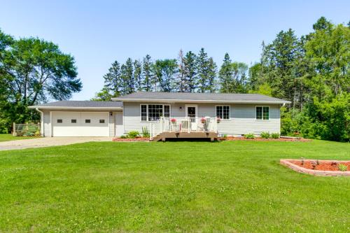 Country Living Near Main St Quiet Minnesota Home