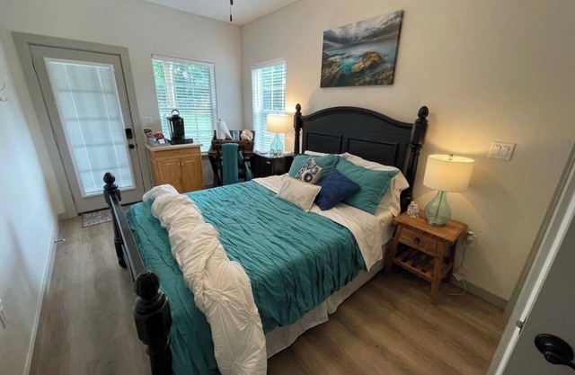 Country Oasis Room - A