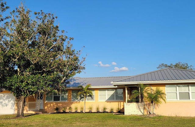 Country ranch home near Sebring Race track