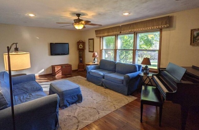 Country retreat near Penn State!