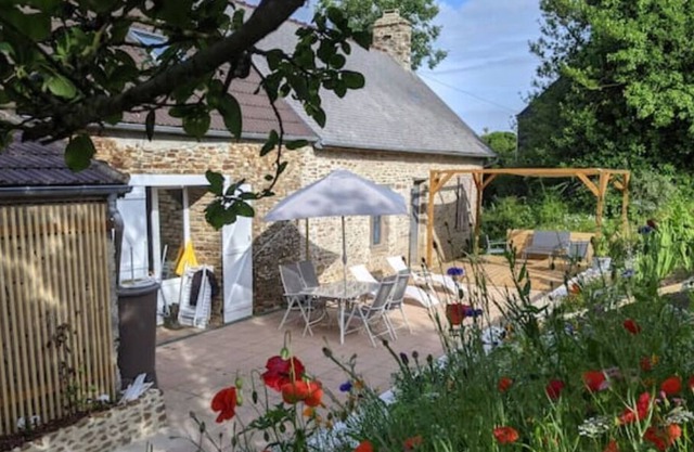 Country/sea family home