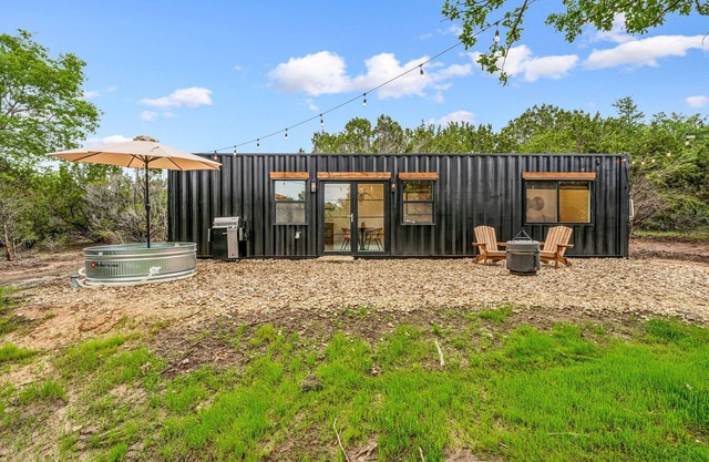 Country stay on the Creek- the perfect getaway for couples!