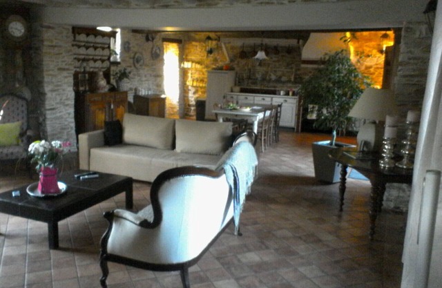 Country-style rooms ideal for recharging your batteries 6 adults+2 children.