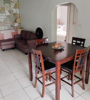 Country Vibe 2 bedroom apartment