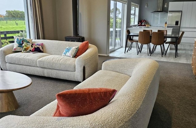 Country Views - Stunning Views, Stunning Home