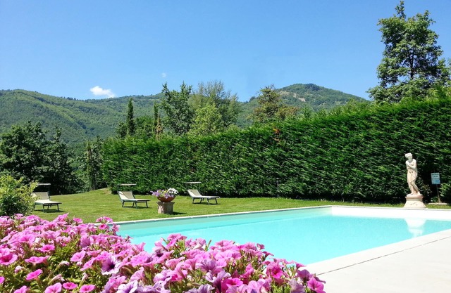 Country villa in Garfagnana with private pool (7sleeps)
