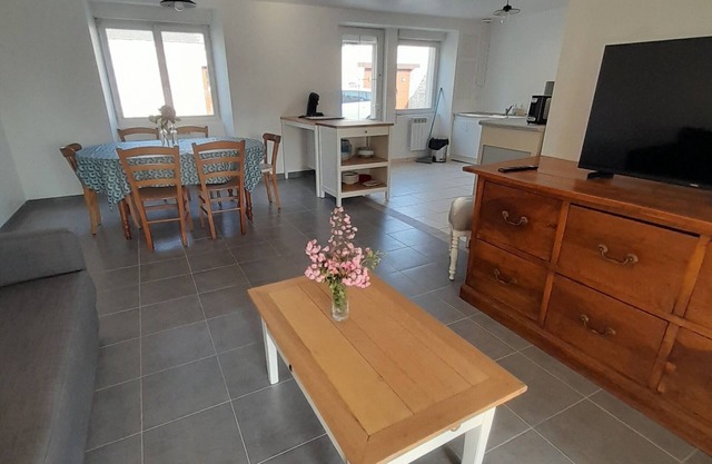 Countryside close to shops 2 bedrooms 2 bathrooms
