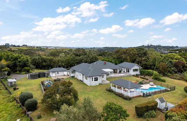 Countryside Haven Retreat with Pool and Deck