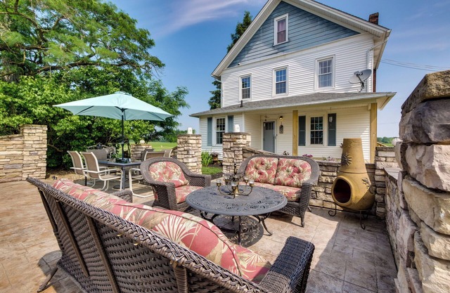 Countryside Home in Wooster w/Patio & Fire Pit