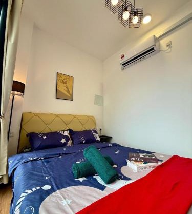 Couple Park Midas Seri Alam Netlfix By STAY