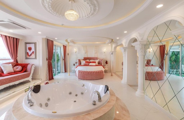 Couple Retreats - Luxurious & Romantic Apartment