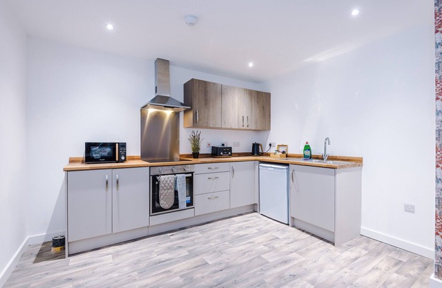 Court House Apartments by Assured Stays