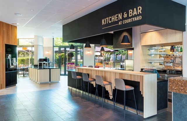 Courtyard by Marriott Paris Saint Denis